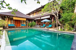 rockyourbnb Villa Hasara airbnb Bali Masterbedroom Chalets