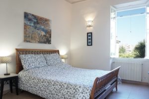 rockyourbnb airbnb italy bedroom